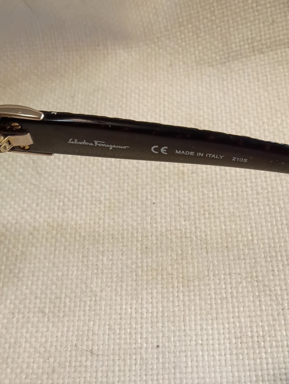 Salvatore Ferragamo Dark Brown Gradient Women's Sunglasses Brown Frame, Box, EUC - Picture 5 of 9